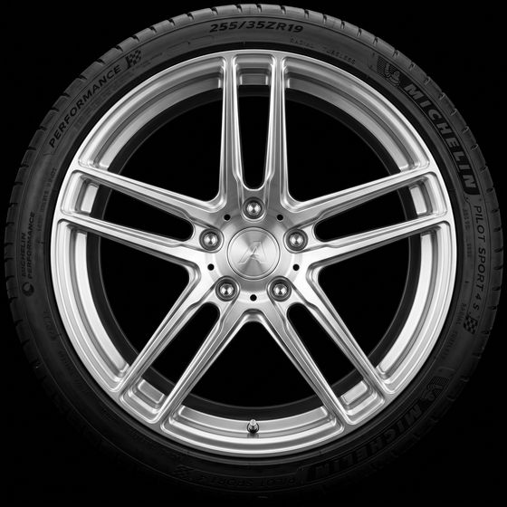 Split-spoke premium wheel at NCW Tires in Escondido, CA